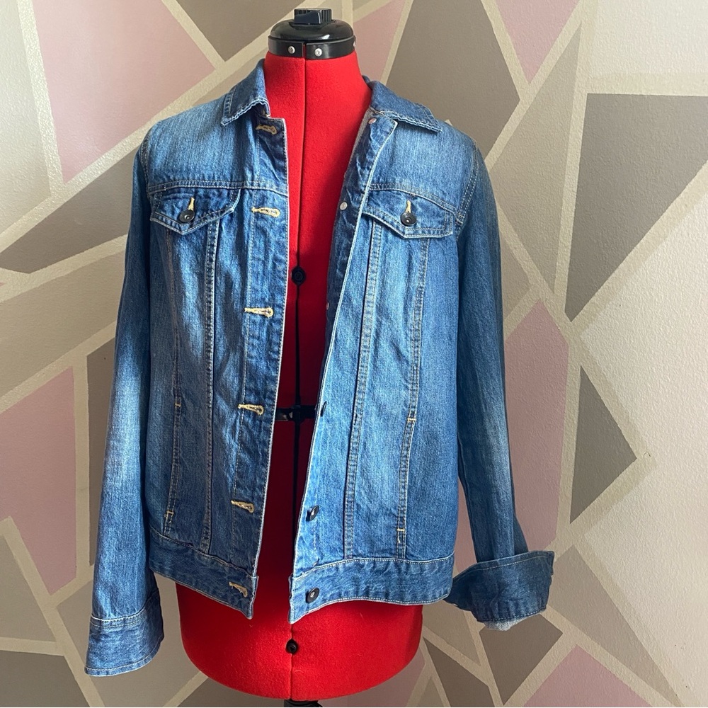 St. John’s Bay Women’s Denim Jacket, Size M, Light Vintage Blue